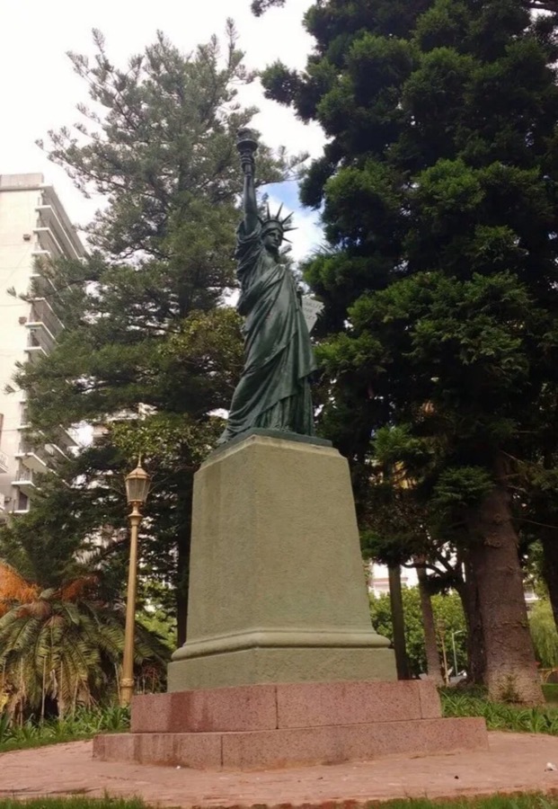 Estatua de la Libertad (Belgrano)