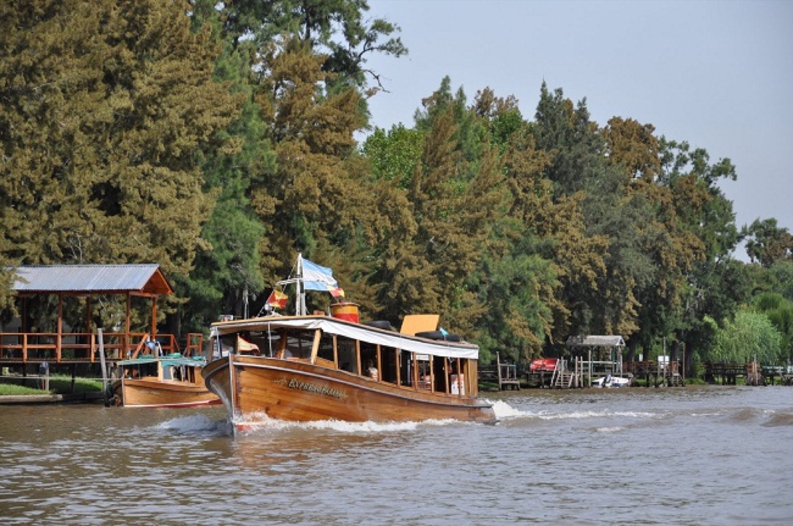 Private boat ride through the Tigre Delta channels