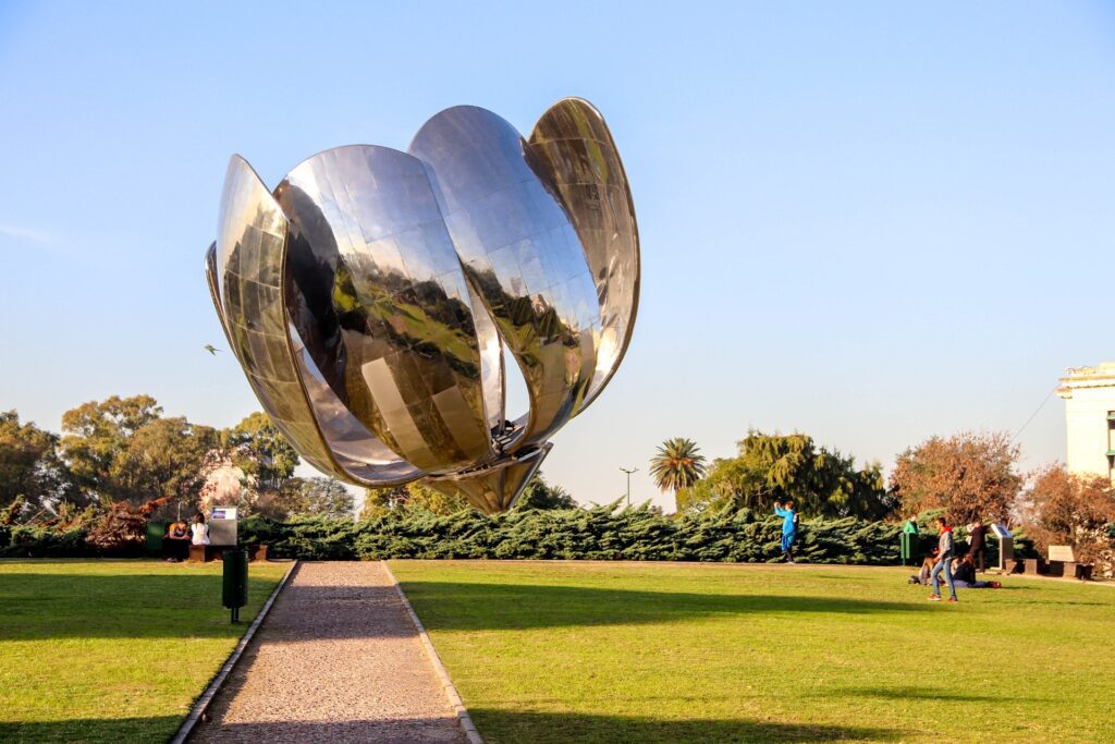 Floralis Generica