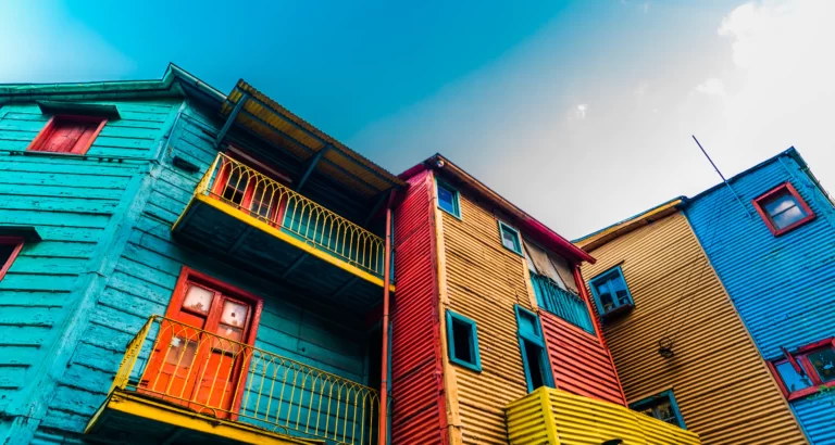 Explorez La Boca, le Quartier aux Couleurs Vibrantes de Buenos Aires