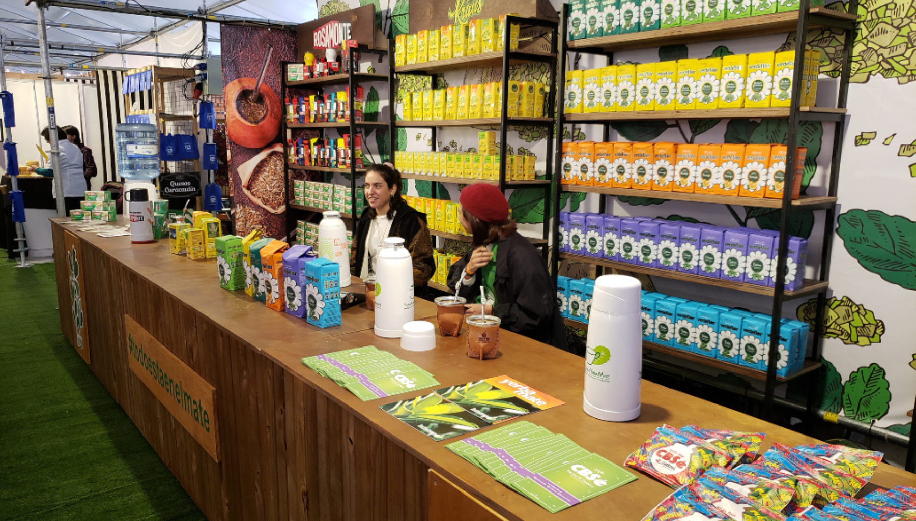 Stand de dégustation de yerba maté