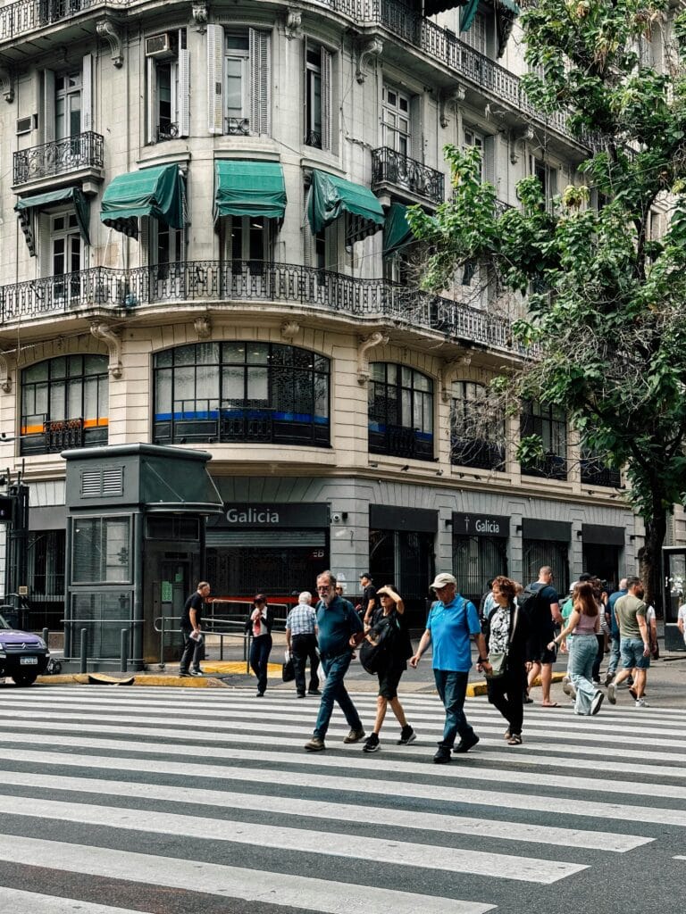 City Tour or Free Walking Tour in Buenos Aires? An Honest Comparison